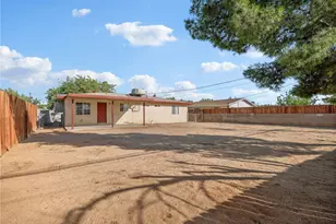 15212 Las Piedras Dr, Victorville, CA 92395 - Photo 25