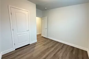 9850 Garfield Ave, Huntington Beach, CA 92646 - Photo 21