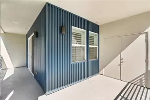 300 E 4th St, Long Beach, CA 90802 - Photo 21