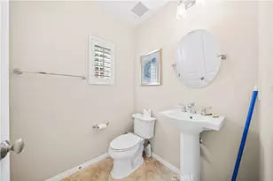 64 Wildvine, Irvine, CA 92620 - Photo 5