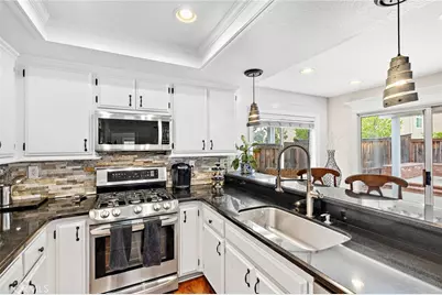 21111 Briarwood Lane, Rancho Santa Margarita, CA 92679 - Photo 13