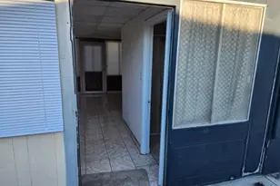 15718 1/2 Larch Ave, Lawndale, CA 90260 - Photo 13