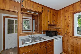 912 Berne, Crestline, CA 92325 - Photo 11