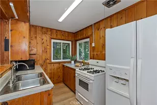 912 Berne, Crestline, CA 92325 - Photo 9