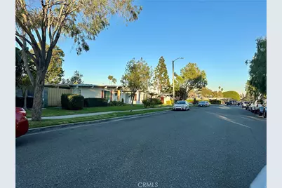 117 Clearbrook Lane, Costa Mesa, CA 92626 - Photo 7
