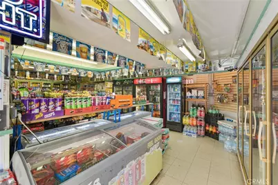 301 E Artesia Boulevard, Long Beach, CA 90805 - Photo 9