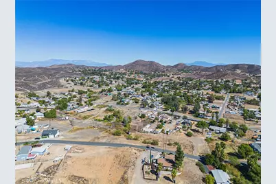 28490 Connecticut Drive, Menifee, CA 92587 - Photo 23
