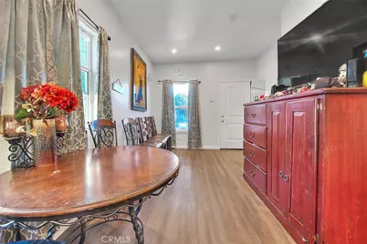 6915 Bonsallo, Los Angeles, CA 90044 - Photo 13