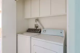 8455 Fountain Ave, West Hollywood, CA 90069 - Photo 11