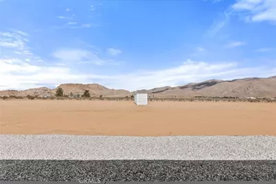 11725 Lagartijo Drive, Apple Valley, CA 92308 - Photo 33