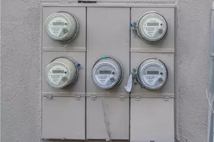 17091 Oak, Huntington Beach, CA 92647 - Photo 9