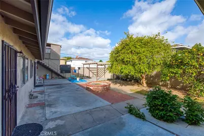 17091 Oak, Huntington Beach, CA 92647 - Photo 13