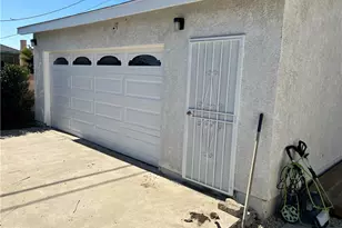 1818 W 81st, Los Angeles, CA 90047 - Photo 19