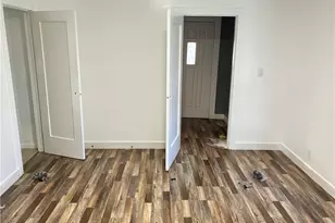 1818 W 81st, Los Angeles, CA 90047 - Photo 27