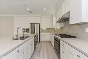 81 Island Coral, Irvine, CA 92620 - Photo 7