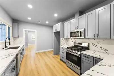 379 Buena Loma, Altadena, CA 91001 - Photo 7