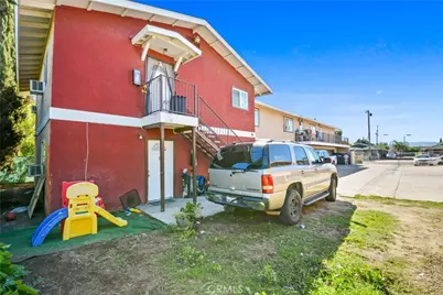 258 Bryant St, San Bernardino, CA 92408 - Photo 5