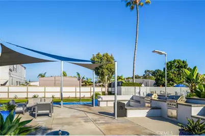 11 Saratoga, Newport Beach, CA 92660 - Photo 41
