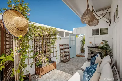 11 Saratoga, Newport Beach, CA 92660 - Photo 7