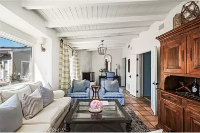 11 Saratoga, Newport Beach, CA 92660 - Photo 3