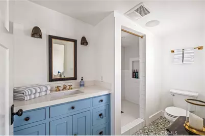 11 Saratoga, Newport Beach, CA 92660 - Photo 15