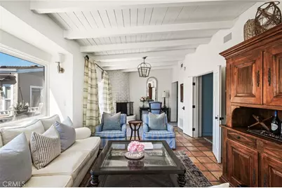 11 Saratoga, Newport Beach, CA 92660 - Photo 3