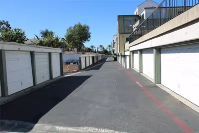 635 N Bristol, Santa Ana, CA 92703 - Photo 11