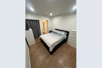 635 N Bristol, Santa Ana, CA 92703 - Photo 27