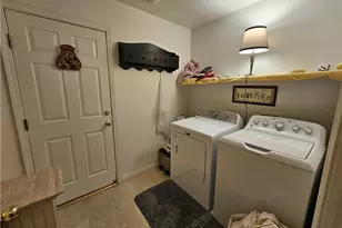 4102 Sierra Redwood, Bakersfield, CA 93313 - Photo 25