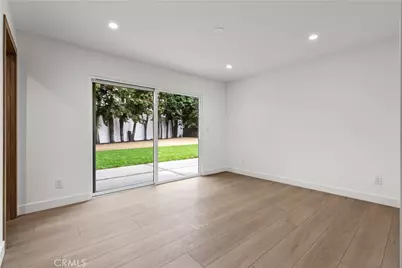 2055 Calvert Avenue, Costa Mesa, CA 92626 - Photo 13