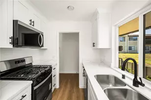 23372 Caminito Andreta, Laguna Hills, CA 92653 - Photo 3