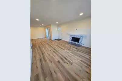 22 Exeter #23, Irvine, CA 92612 - Photo 3