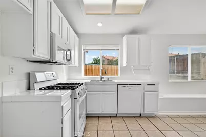 25181 Avocet, Hemet, CA 92544 - Photo 9