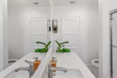 128 S Citrus Avenue, Fullerton, CA 92833 - Photo 19