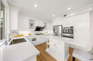 32 Silveroak, Irvine, CA 92620 - Photo 23