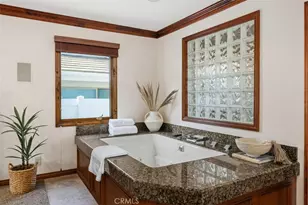 6421 E Bixby Hill Rd, Long Beach, CA 90815 - Photo 21