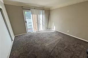 1500 W 96th, Los Angeles, CA 90047 - Photo 3