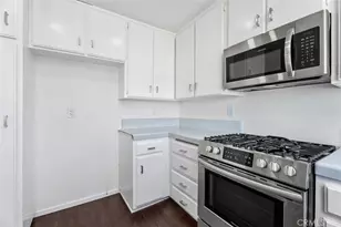 428 W First St, Tustin, CA 92780 - Photo 13