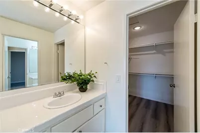 335 Stanford Court, Irvine, CA 92612 - Photo 21