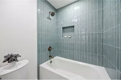 17292 Candleberry, Irvine, CA 92612 - Photo 9