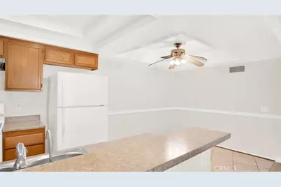 47 Town and Country, Pomona, CA 91766 - Photo 7