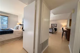 13601 Del Monte Dr, Seal Beach, CA 90740 - Photo 23