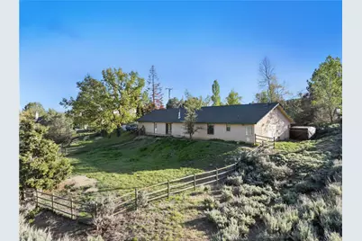 24980 Sunset Way, Tehachapi, CA 93561 - Photo 9
