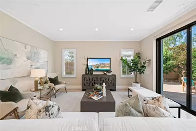 100 Viano, Irvine, CA 92602 - Photo 7