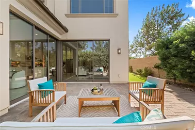 100 Viano, Irvine, CA 92602 - Photo 21