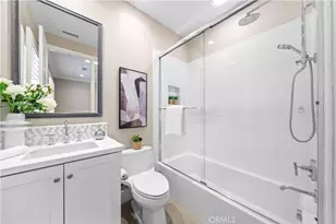 100 Viano, Irvine, CA 92602 - Photo 39