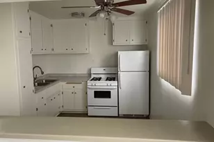 409 S Manhattan, Los Angeles, CA 90020 - Photo 13