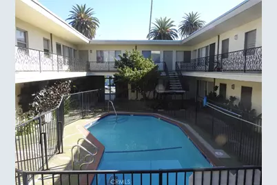 409 S Manhattan, Los Angeles, CA 90020 - Photo 5