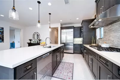 126 Brambles, Irvine, CA 92618 - Photo 7