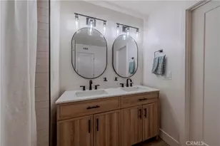 135 Morristown, Costa Mesa, CA 92626 - Photo 13